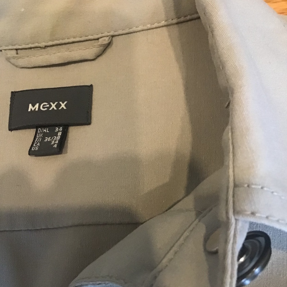 Jacket - Picture 4 of 8